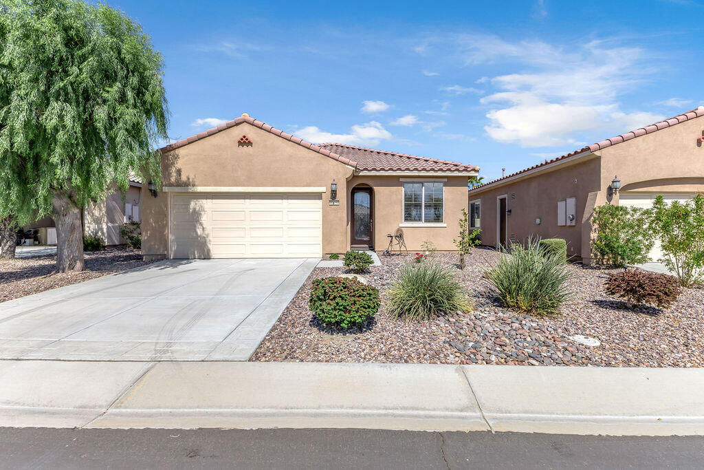 Property Photo: 40090 Corte Refugio CA 92203