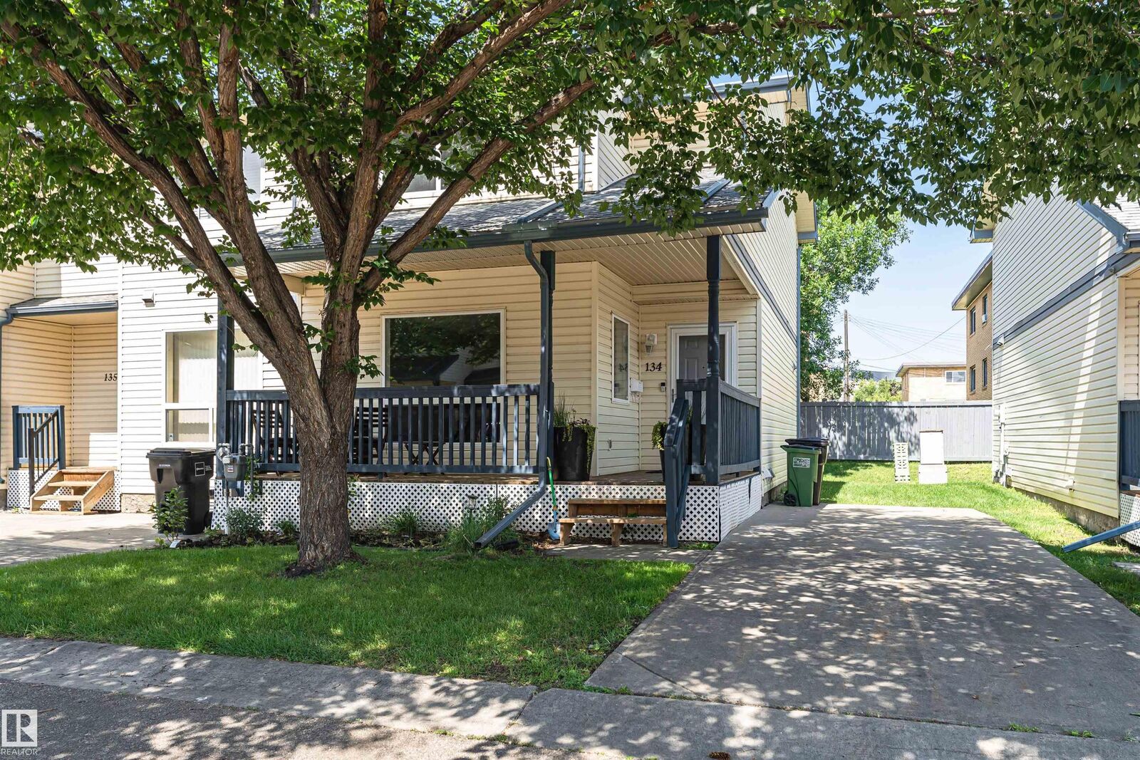 Property Photo: 10909 106 Street NW 134 AB T5H 4M7