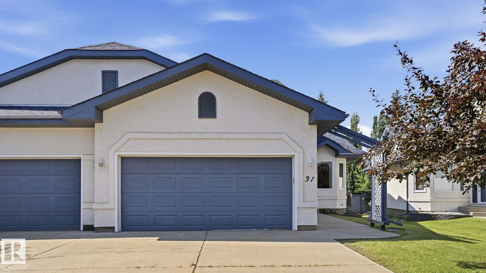 Property Photo: 8 Dechene Road NW 31 AB T6M 2S5
