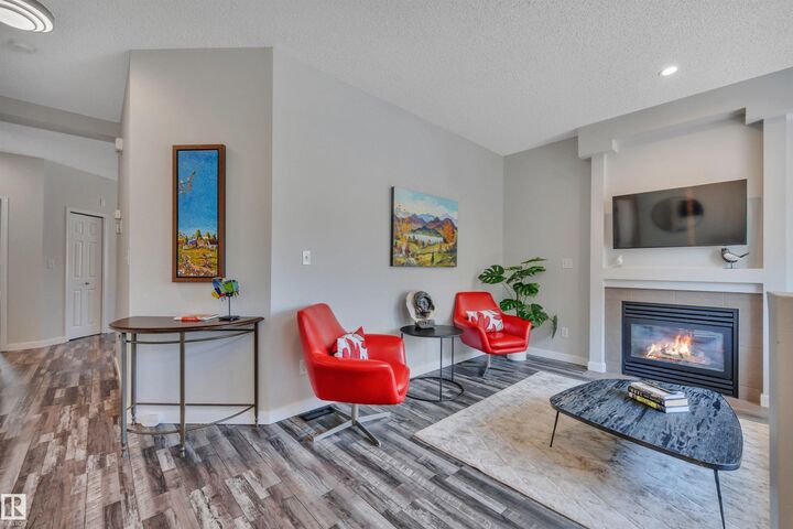 Property Photo: 4821 Terwillegar Common NW 29 AB T6R 0C5