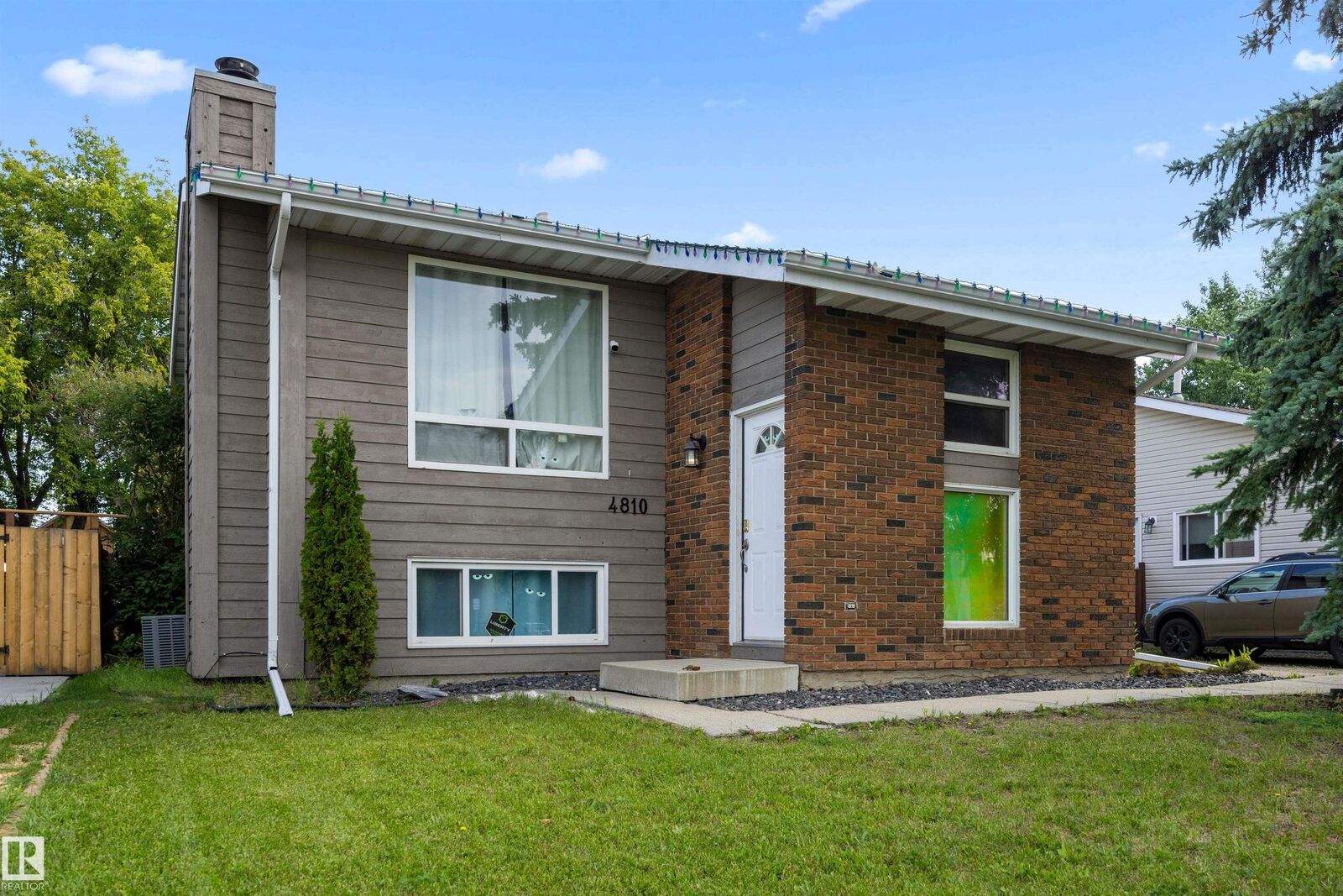 Property Photo:  4810 55 Avenue  AB T4X 1J8 