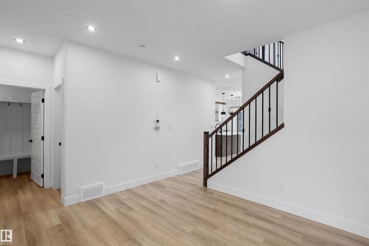 Property Photo: 1772 Crossbill Loop NW AB T5S 0Y4
