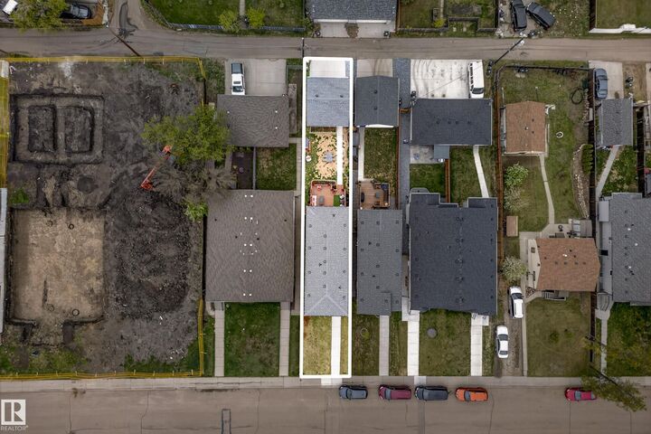 Property Photo: 10326 160 Street NW AB T5P 3G3