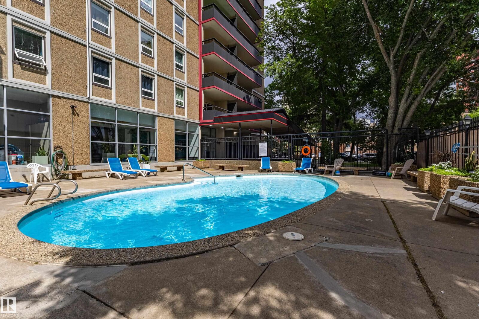 Property Photo: 10140 120 Street NW 1210 AB T5K 1Z8