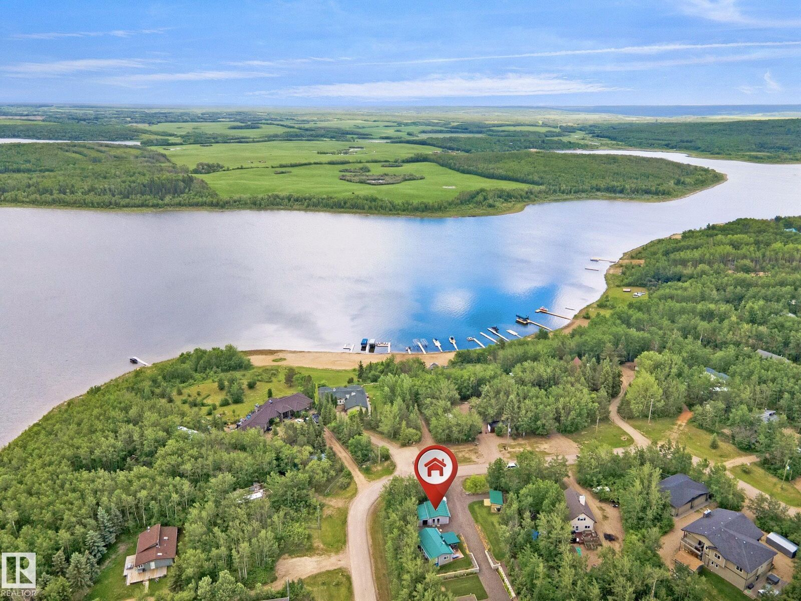 Property Photo: 549 11207 Twp Road 564 AB T0A 3A0