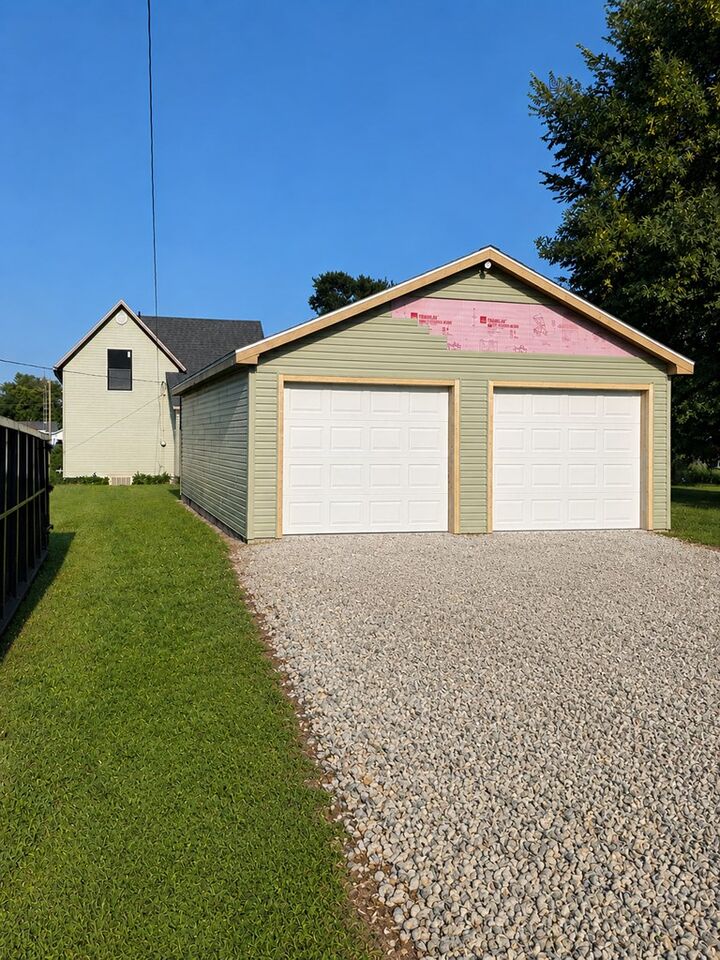 Property Photo: 1210 S 25th IA 50501