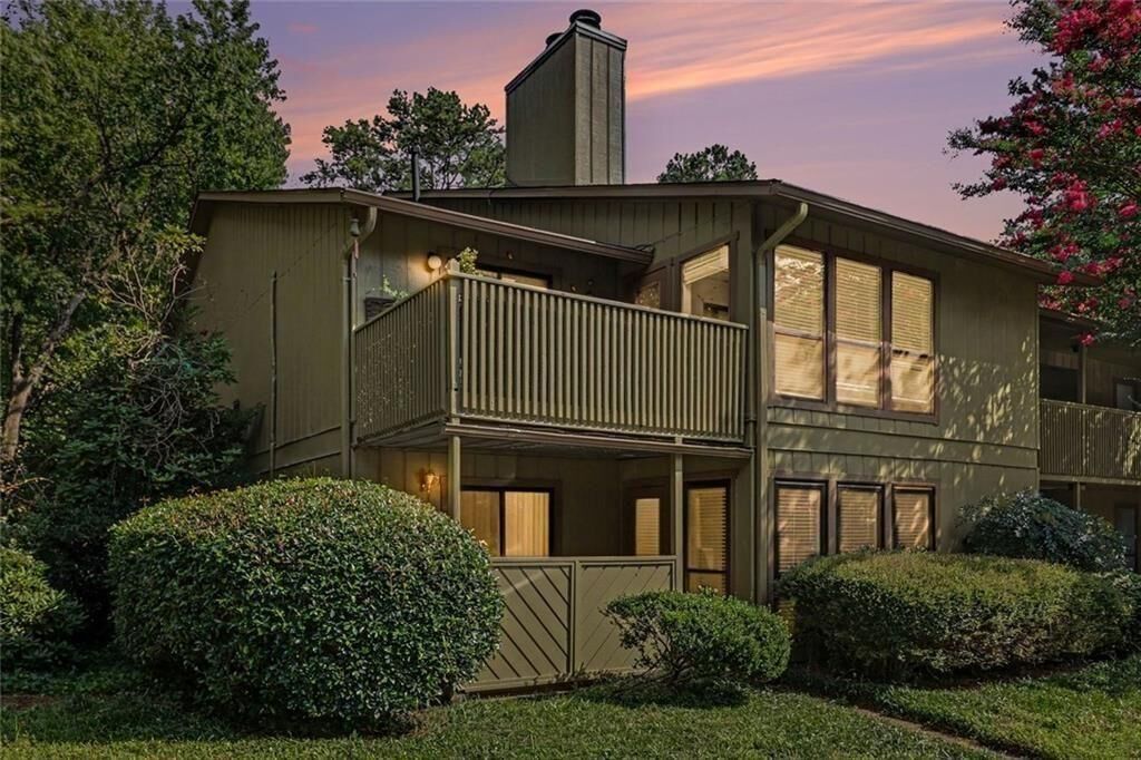 Property Photo: 101 Dunbar Drive GA 30338