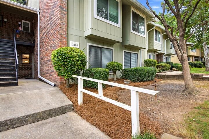 Property Photo:  2183 Surrey Court SE  GA 30067 