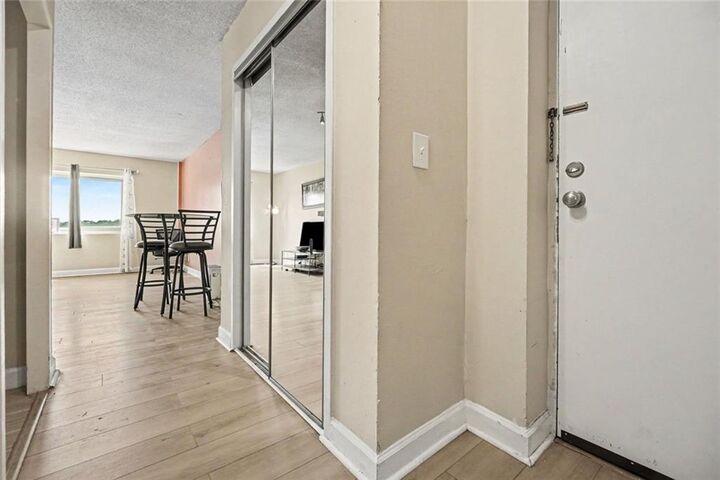 Property Photo: 2285 Peachtree Road NE 909 GA 30309