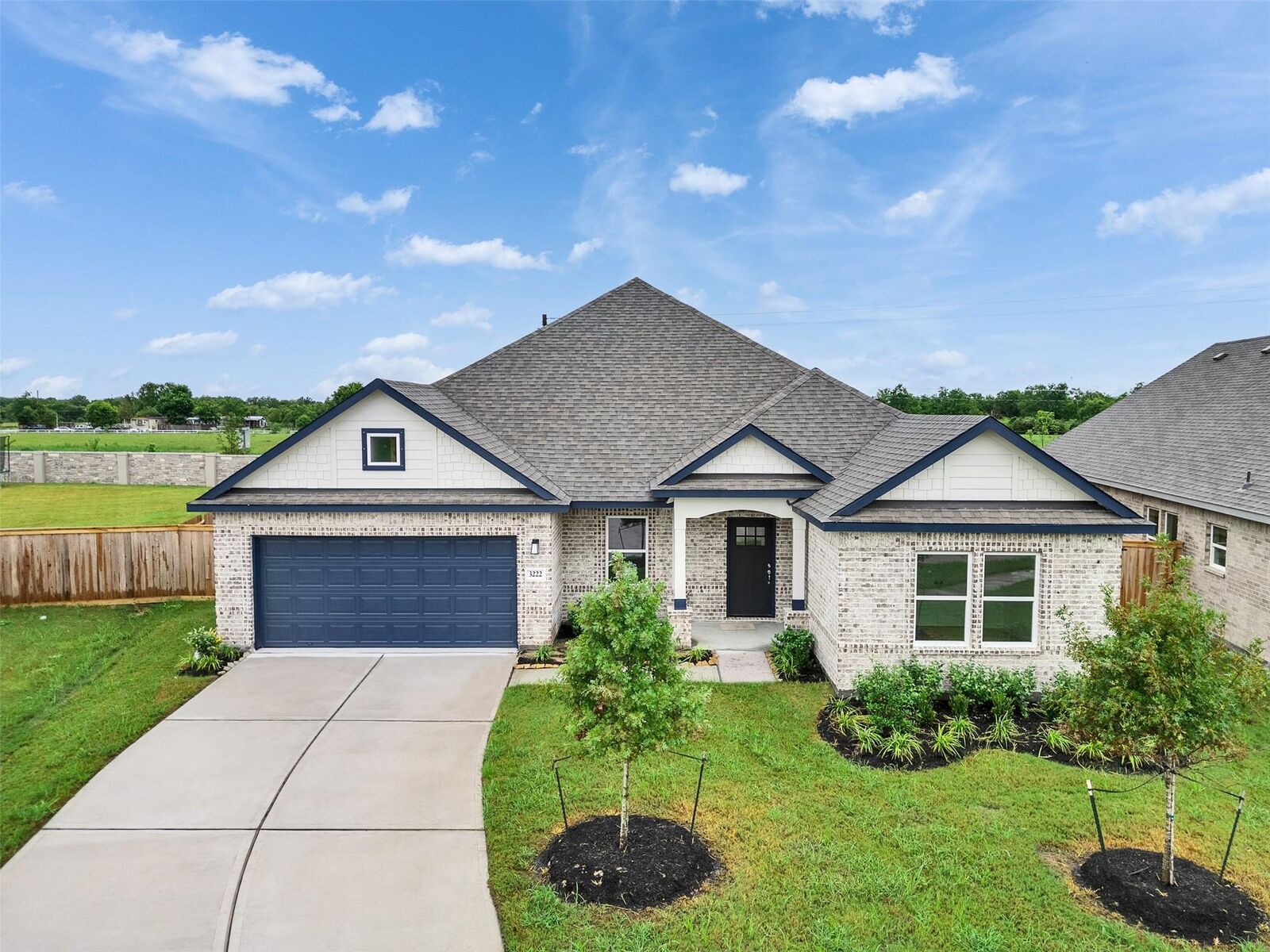 Property Photo: 3222 Emerald Hills Drive TX 77515
