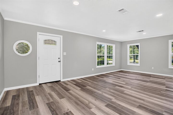 Property Photo:  328 Sunset Boulevard  TX 75904 