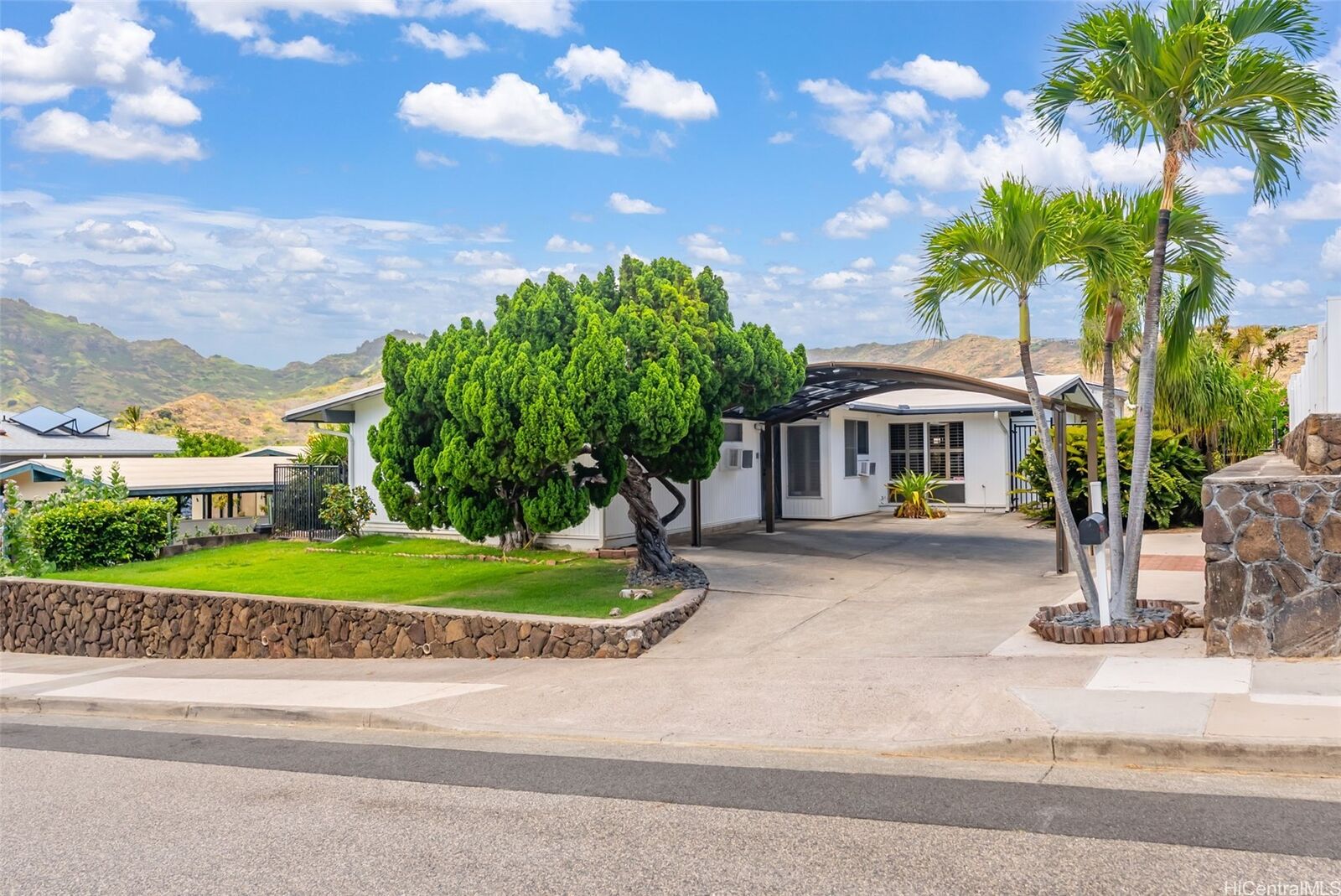 Property Photo: 7222 Naohe Street HI 96825