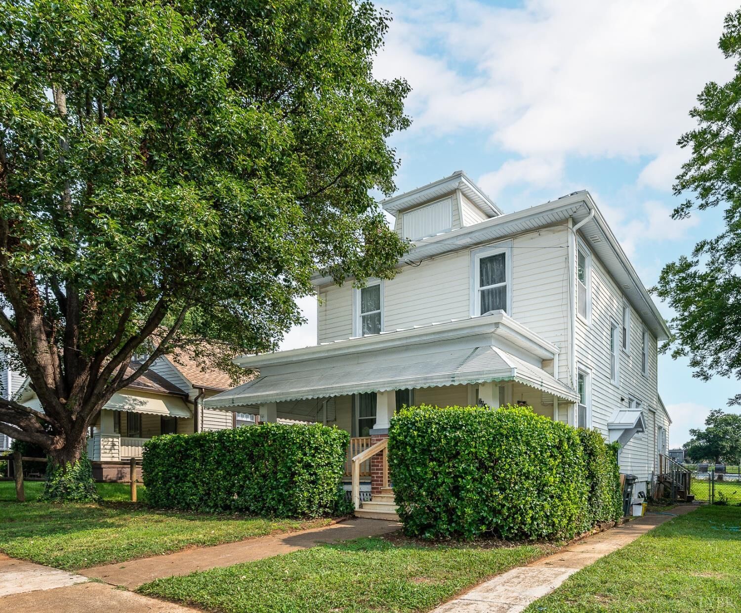 Property Photo: 1012 Oakley Avenue VA 24501