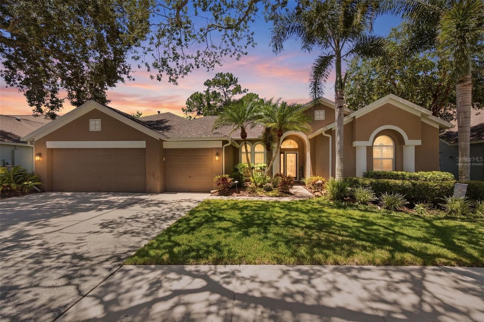 Property Photo:  10212 Newington Place  FL 33626 