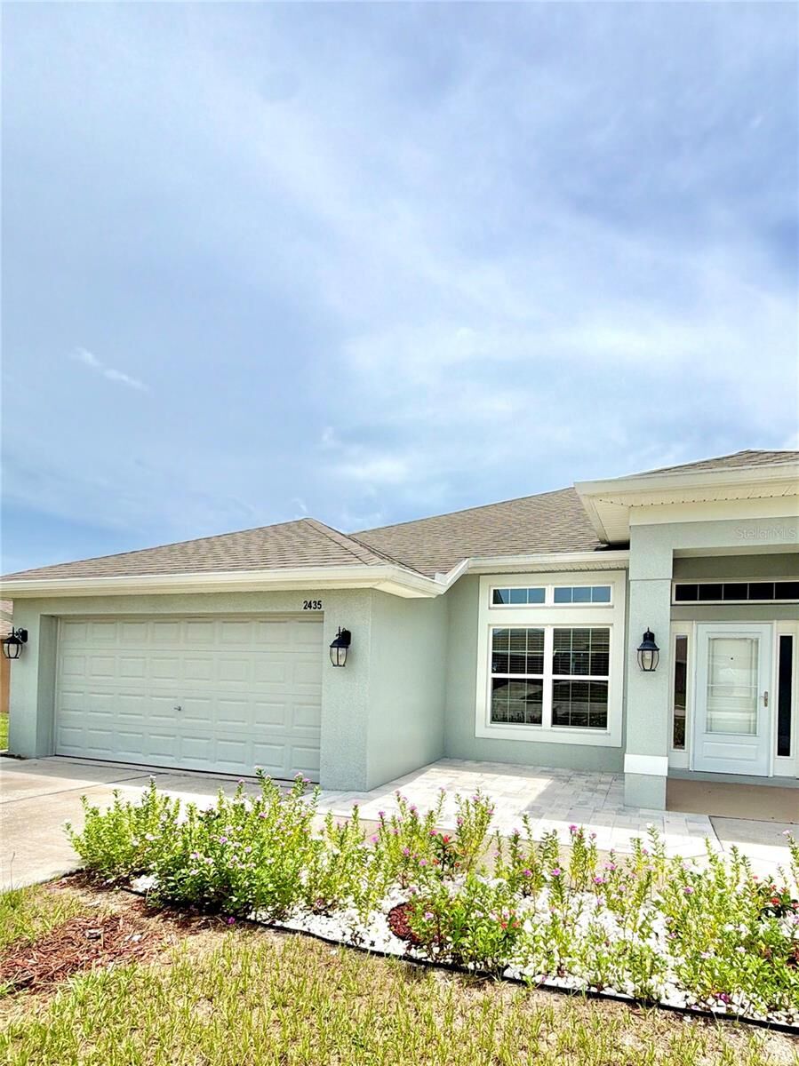 Property Photo: 2435 Twin Lake View Road FL 33881