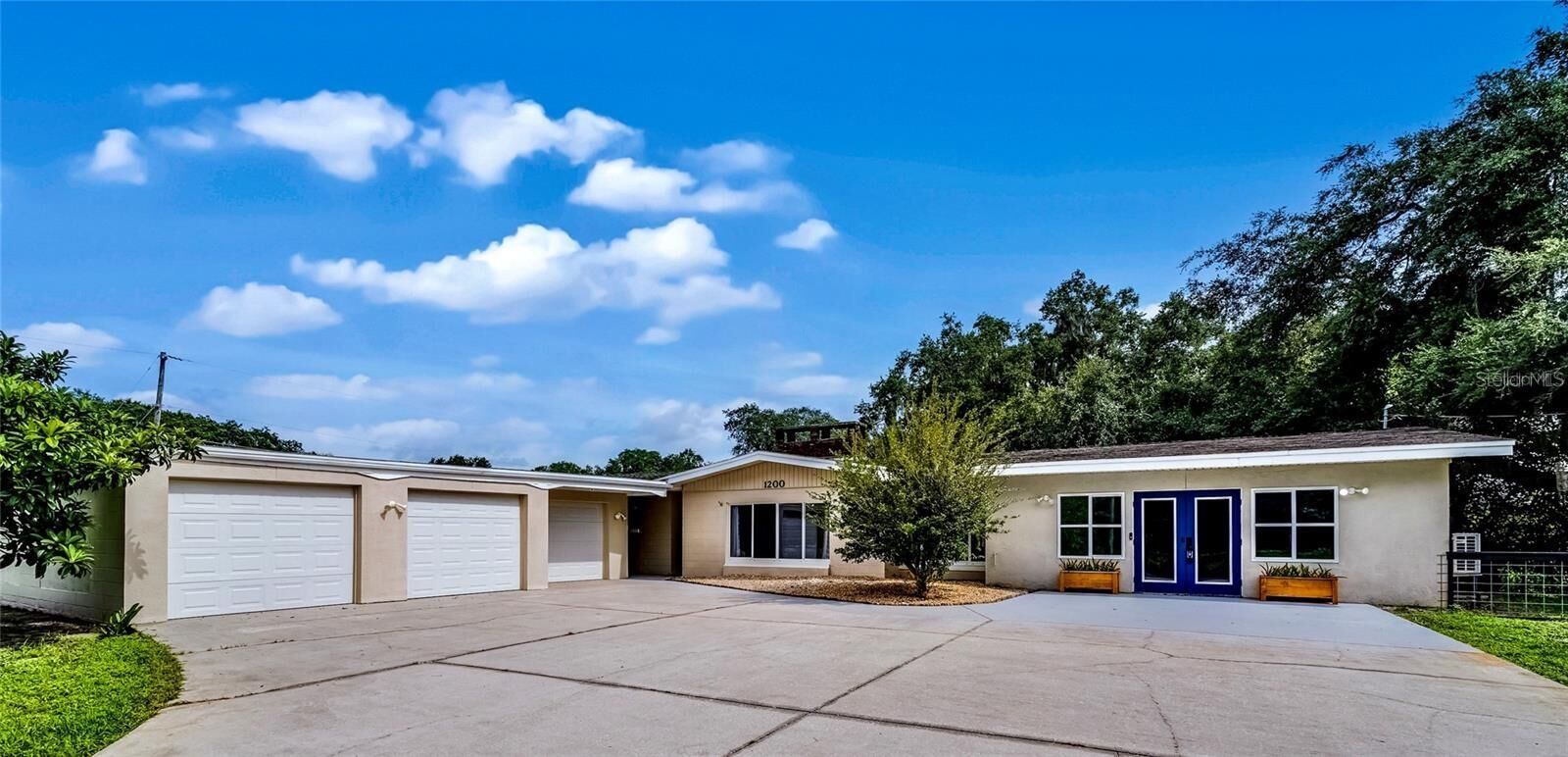 Property Photo: 1200 Lake Harney Road FL 32732