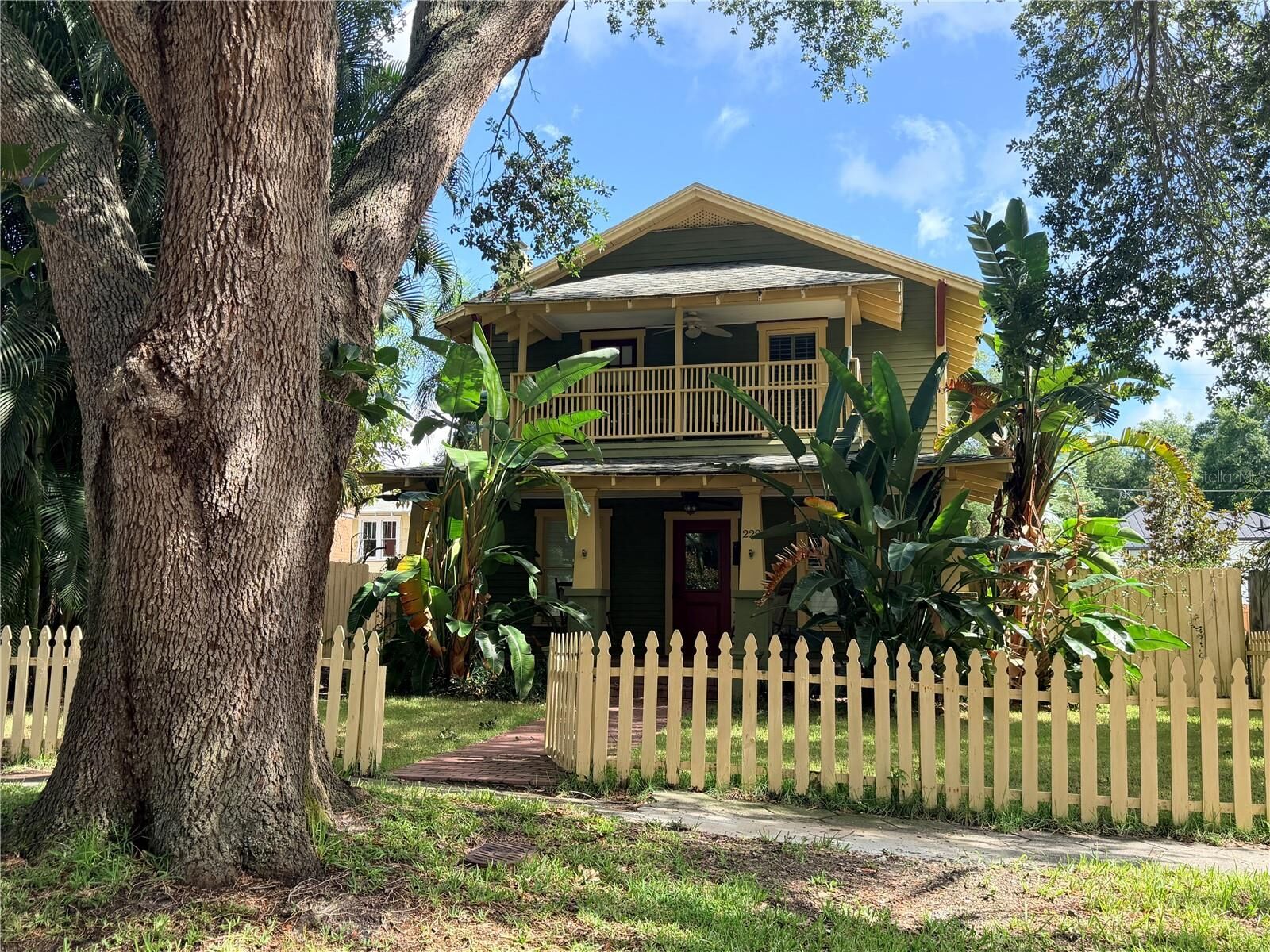 Property Photo:  229 10th Avenue N  FL 33701 