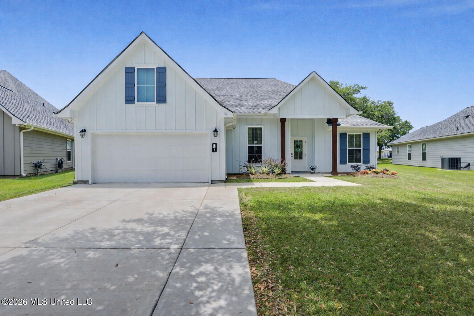 Property Photo: 605 Thomas Shields Boulevard MS 39520
