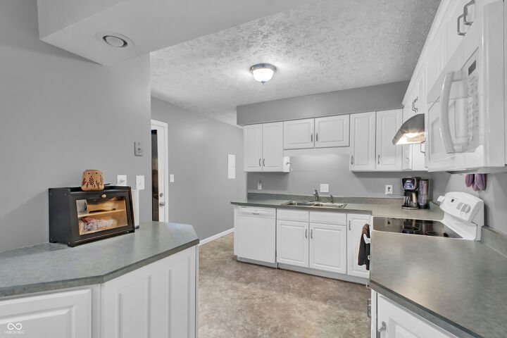 Property Photo: 2745 Flintwood Drive IN 47203
