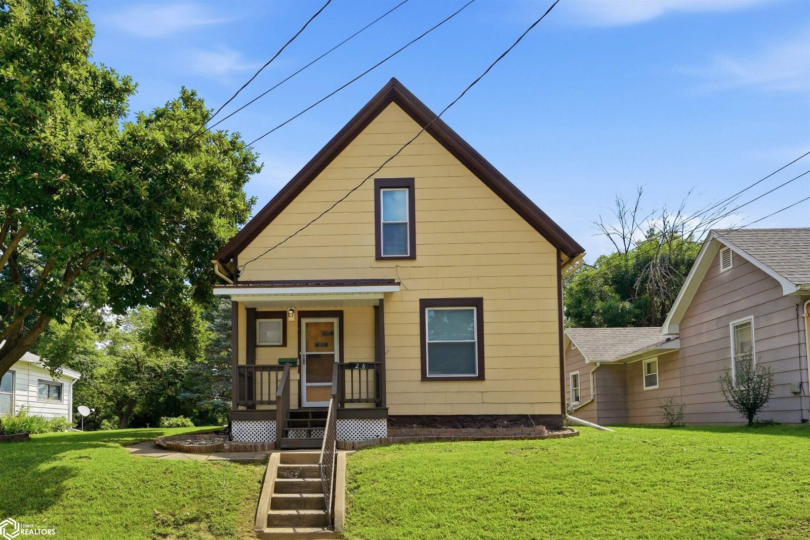 Property Photo: 1216 Doemland Street IA 52601