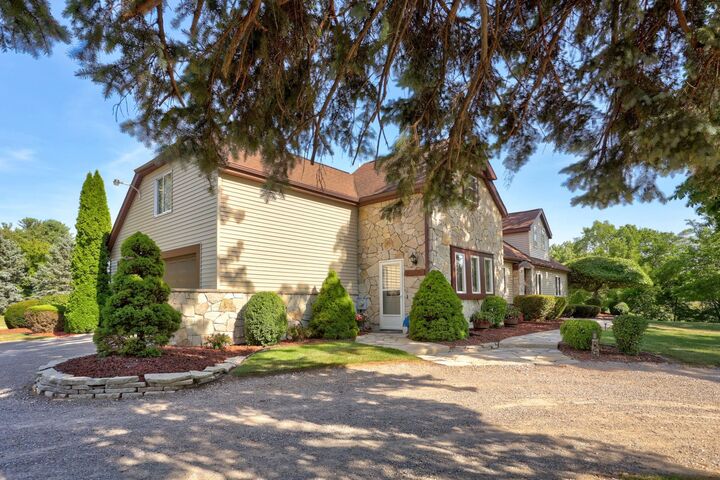 Property Photo:  1090 N Block Road  MI 48757 