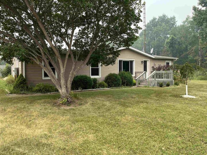 Property Photo: 3625 N Hoover Avenue MI 48624