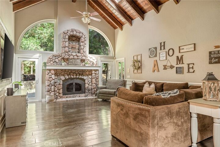 Property Photo:  164 Grandview Road  CA 92391 