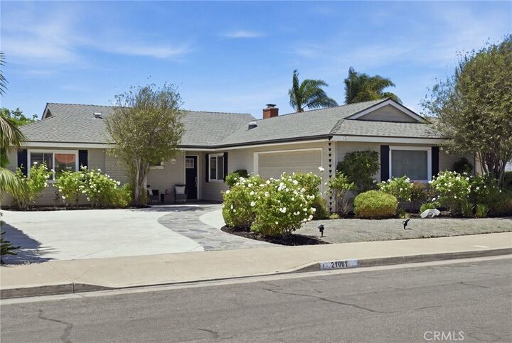 Property Photo:  21061 Miramar Ln  CA 92646 