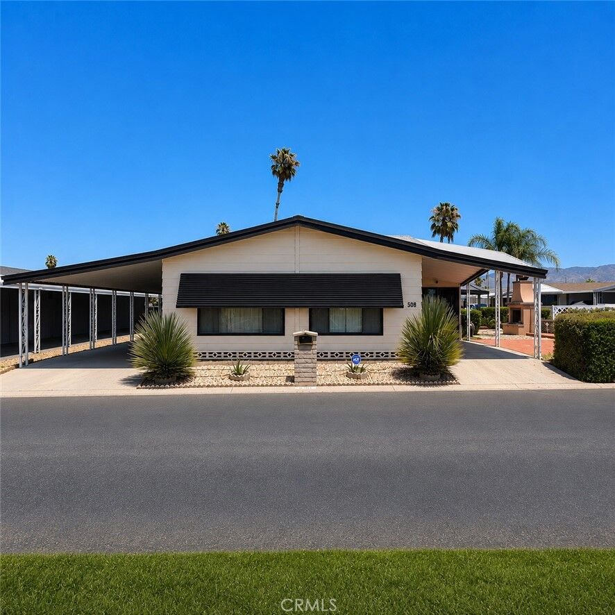 Property Photo: 601 N Kirby Street 508 CA 92545