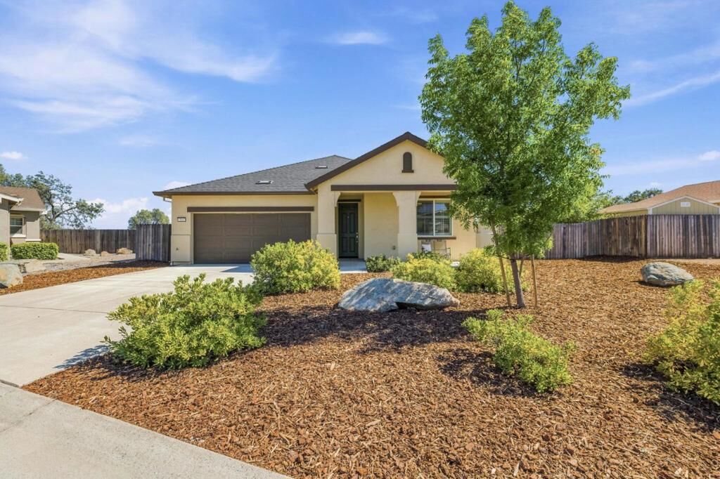 Property Photo:  216 Raccoon Hollow Loop  CA 95228 