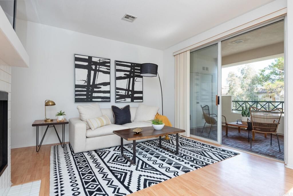 Property Photo:  3622 Bernwood Pl 56  CA 92130 