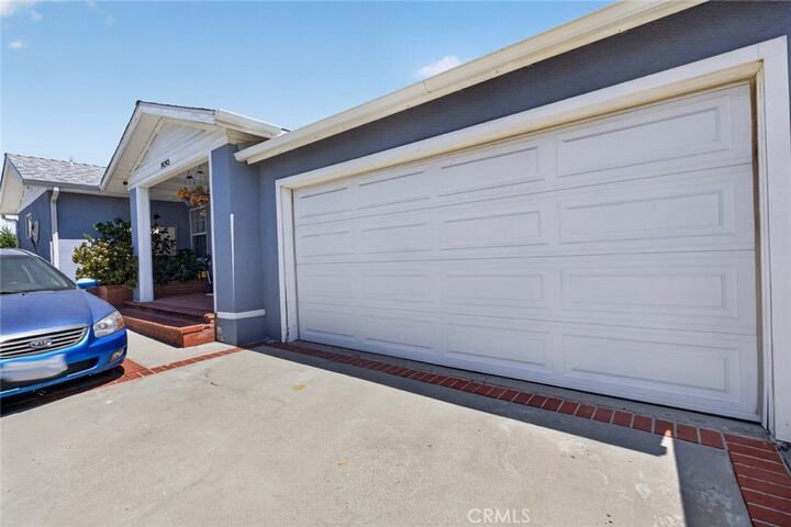 Property Photo:  14243 Community Street  CA 91402 