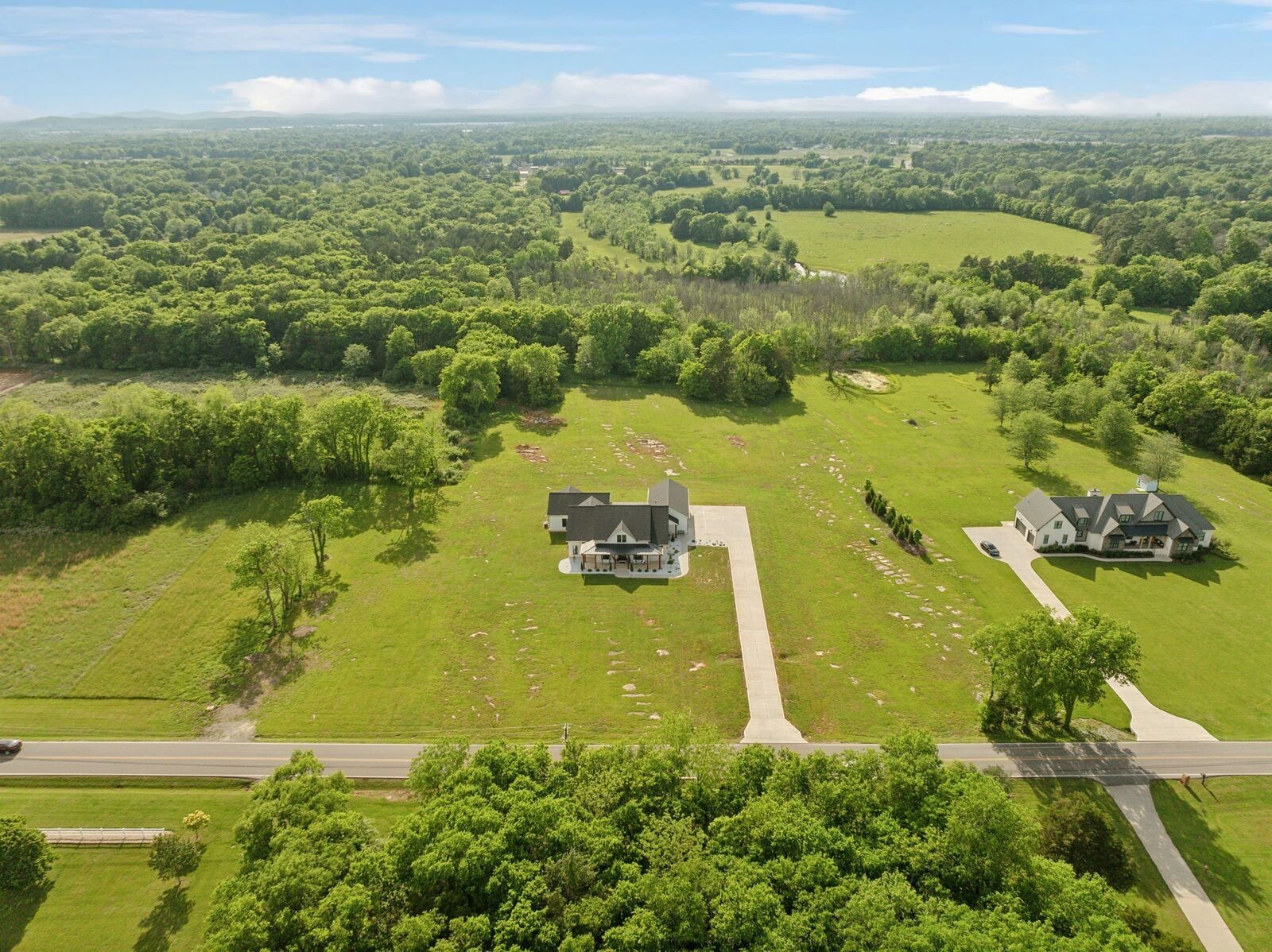 Property Photo: 2648 Wilson Overall Rd TN 37127