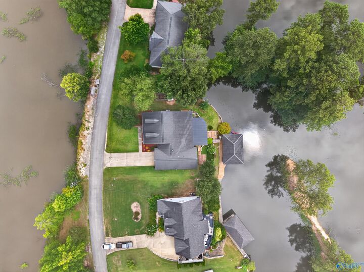 Property Photo:  213 Camden Cove  AL 35903 