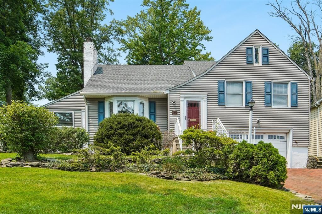 Property Photo:  25 Lake Drive  NJ 07470 