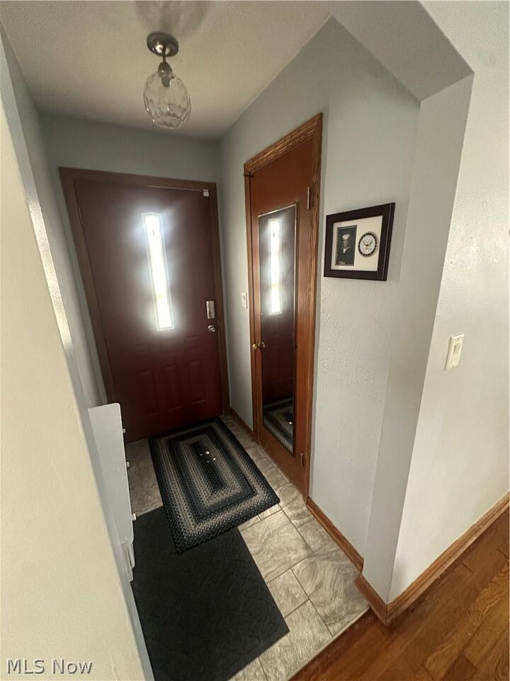 Property Photo: 5502 Renwood Drive OH 44129