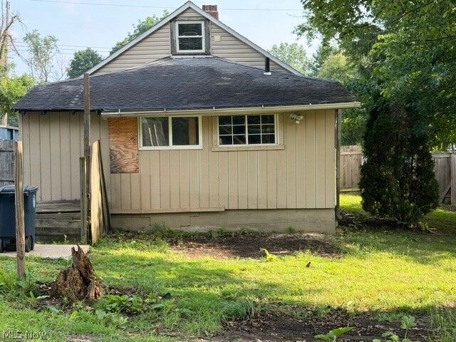 Property Photo: 2250 Cooledge Avenue OH 44305