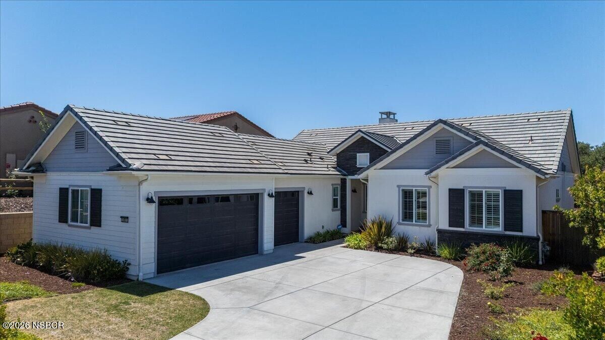 Property Photo:  5861 Lady Bells Drive  CA 93455 