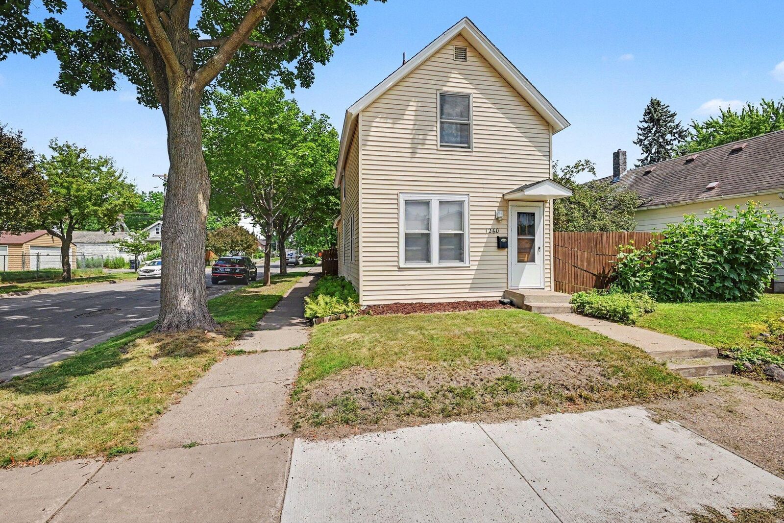 Property Photo: 1260 Woodbridge Street MN 55117