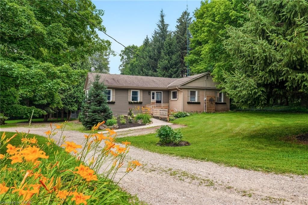 Property Photo: 318 10th Concession Road E ON L8B 1H6