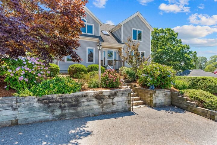 Property Photo:  24 Bluff Ave  MA 02649 