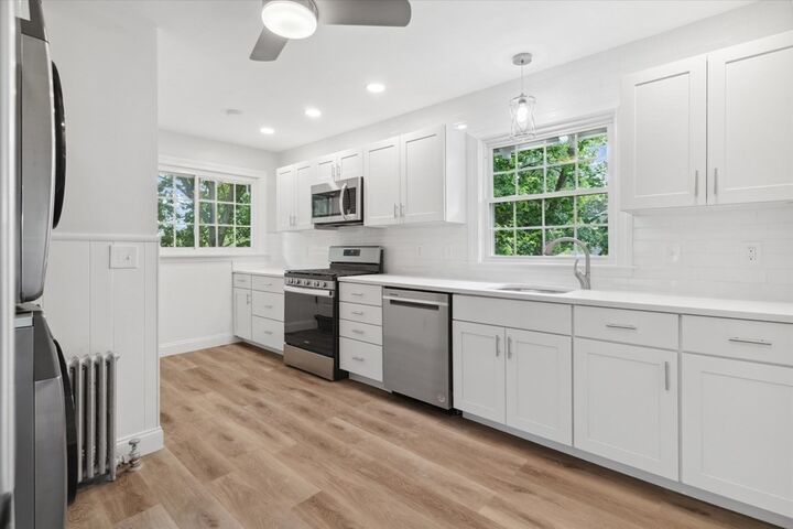 Property Photo:  21-23 Richards Rd 2  MA 02472 