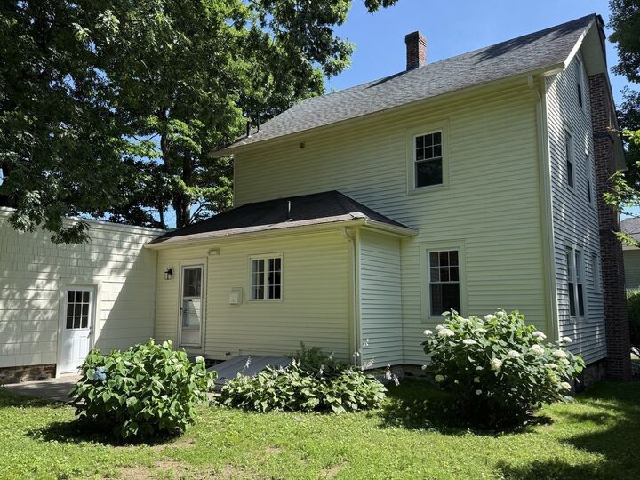 Property Photo: 82 Hartwell St MA 01550
