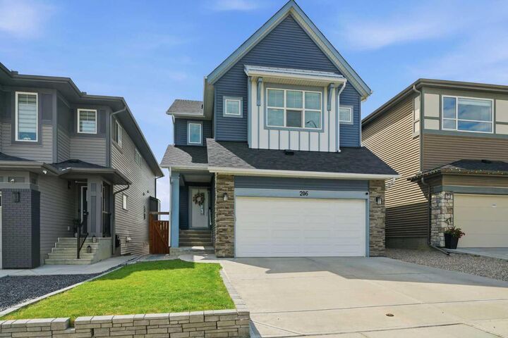 Property Photo: 206 Lucas Crescent NW AB T3P 1M8