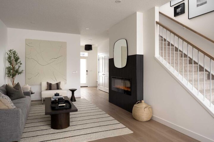 Property Photo:  151 Royston Way NW  AB T3L 0N7 