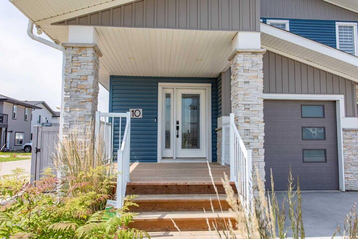 Property Photo: 10 Tagish Avenue AB T4P 0Y6