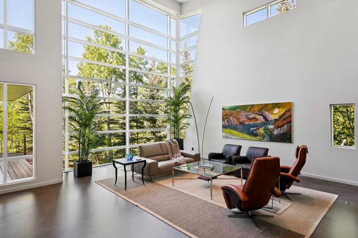Property Photo: 25 Posthill Drive SW AB T3H 0A8