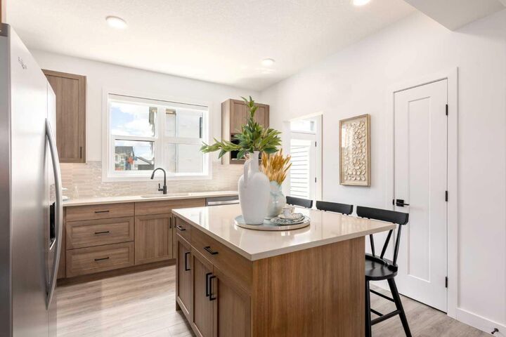 Property Photo:  86 Heirloom Passage SE  AB T3S 1H2 