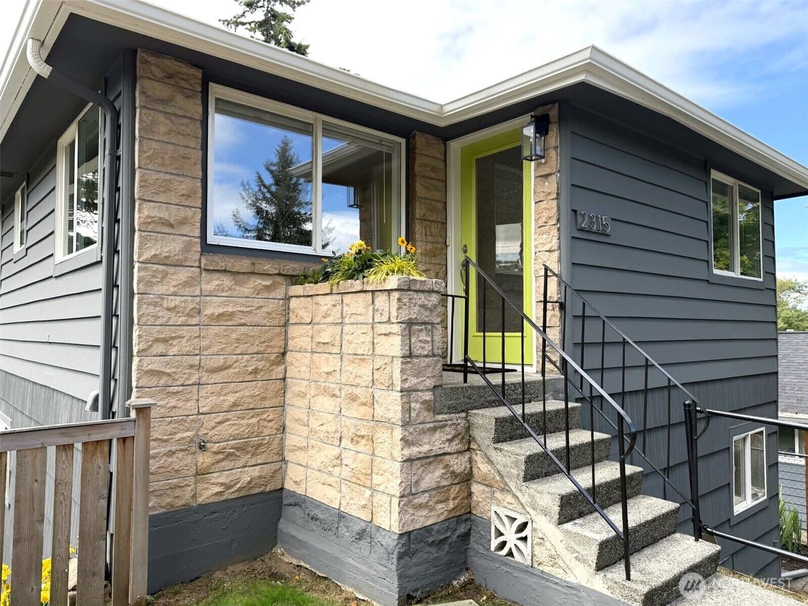 Property Photo: 2315 S Bateman Street WA 98108