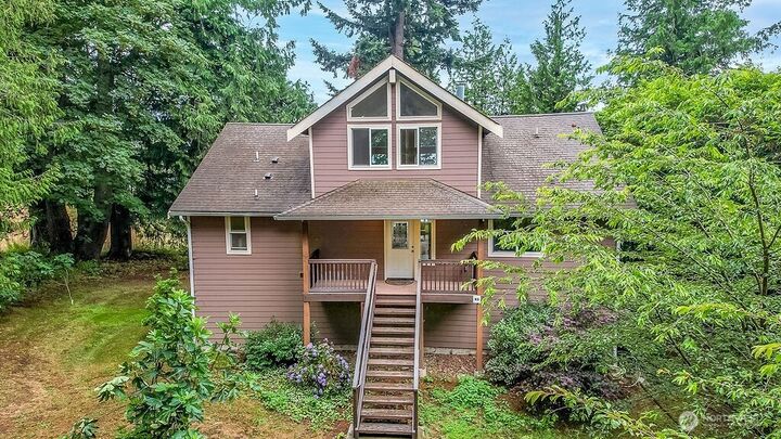 Property Photo: 8 W Gedney Way WA 98206